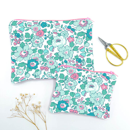 Alice Caroline Exclusive Betsy Mint Liberty Fabric Make-Up And Coin Purse Kit