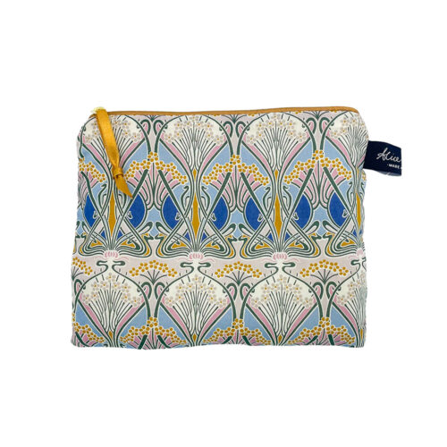 Ianthe Nouveau Travel Pouch