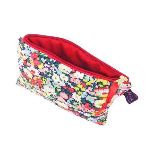 Travel Pouch Thorpe Meadow - Image 2