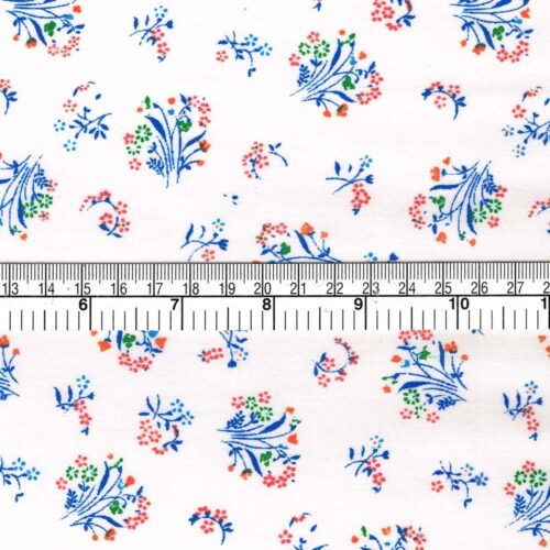 Printed Craft Cotton White Posies - Image 3