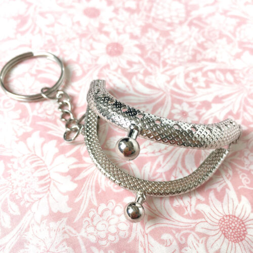 Round Sew-In Metal Kiss Clasp - 5cm/50mm - Image 2