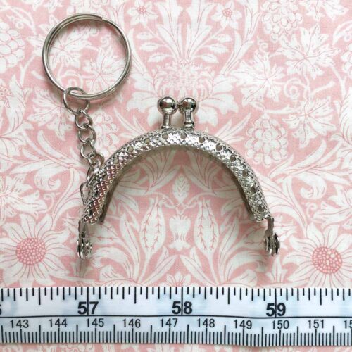 Round Sew-In Metal Kiss Clasp - 5cm/50mm - Image 3