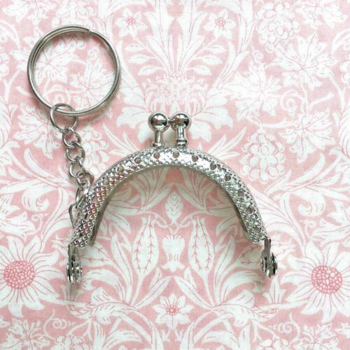 Round Sew-In Metal Kiss Clasp - 5cm/50mm